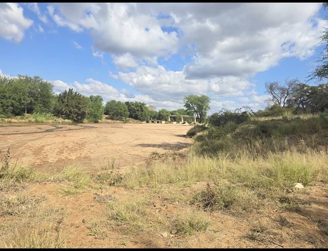 93HA FARM FOR SALE IN MOPANE